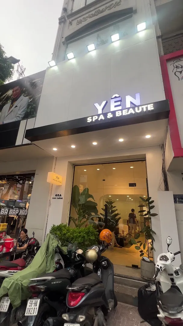Mặt tiền và lối vào Yên Spa & Beaute tại 60A Cao Thắng.